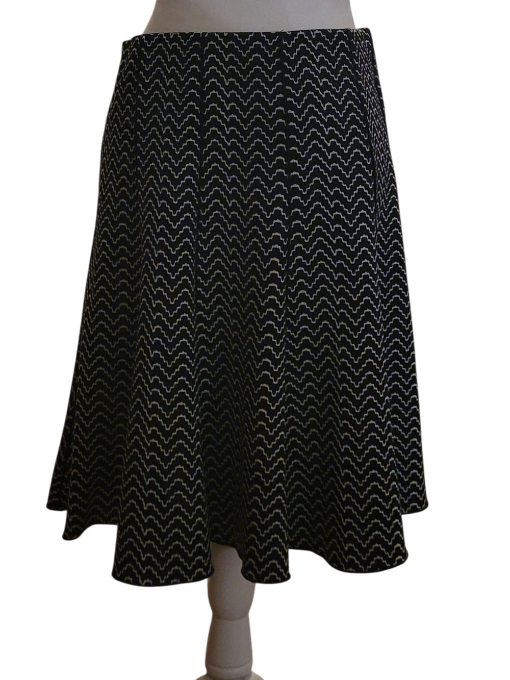 Ricki's Black & White Zigzag Skater Skirt